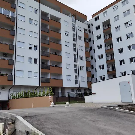 Apartament Lukana *