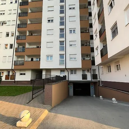 Lukana Apartment *